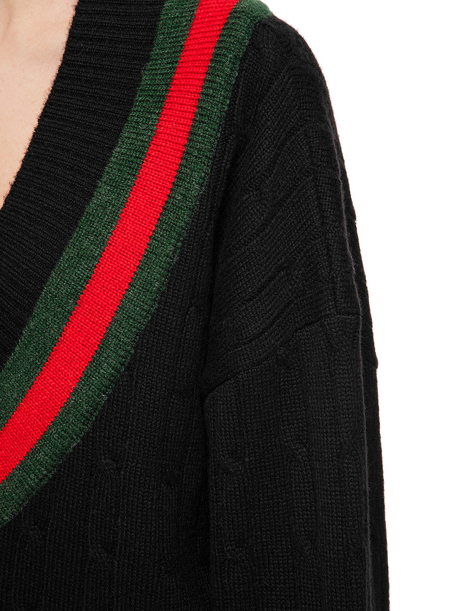 Übergroßer V-Ausschnitt-Pullover