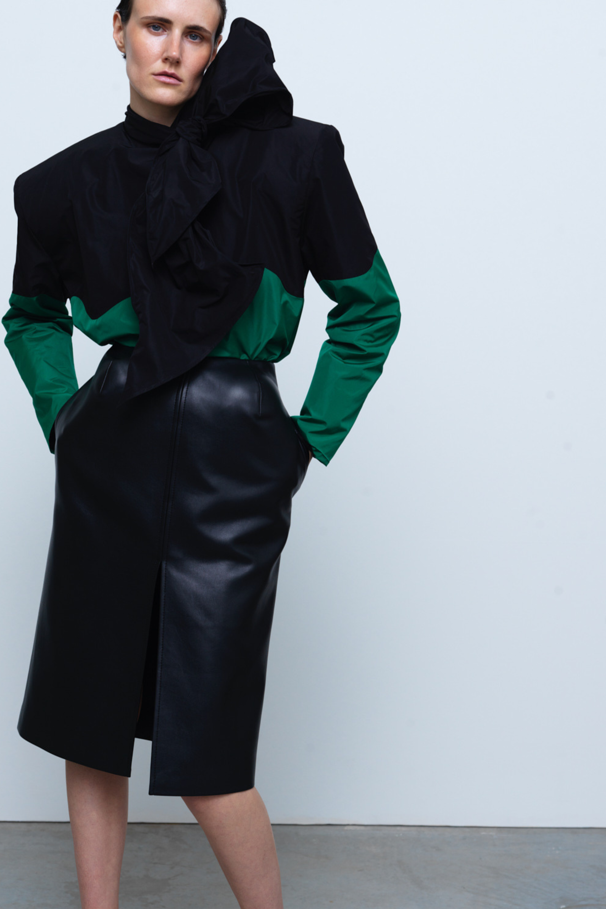 TOP#06 — Blouse with Voluminous Shoulders