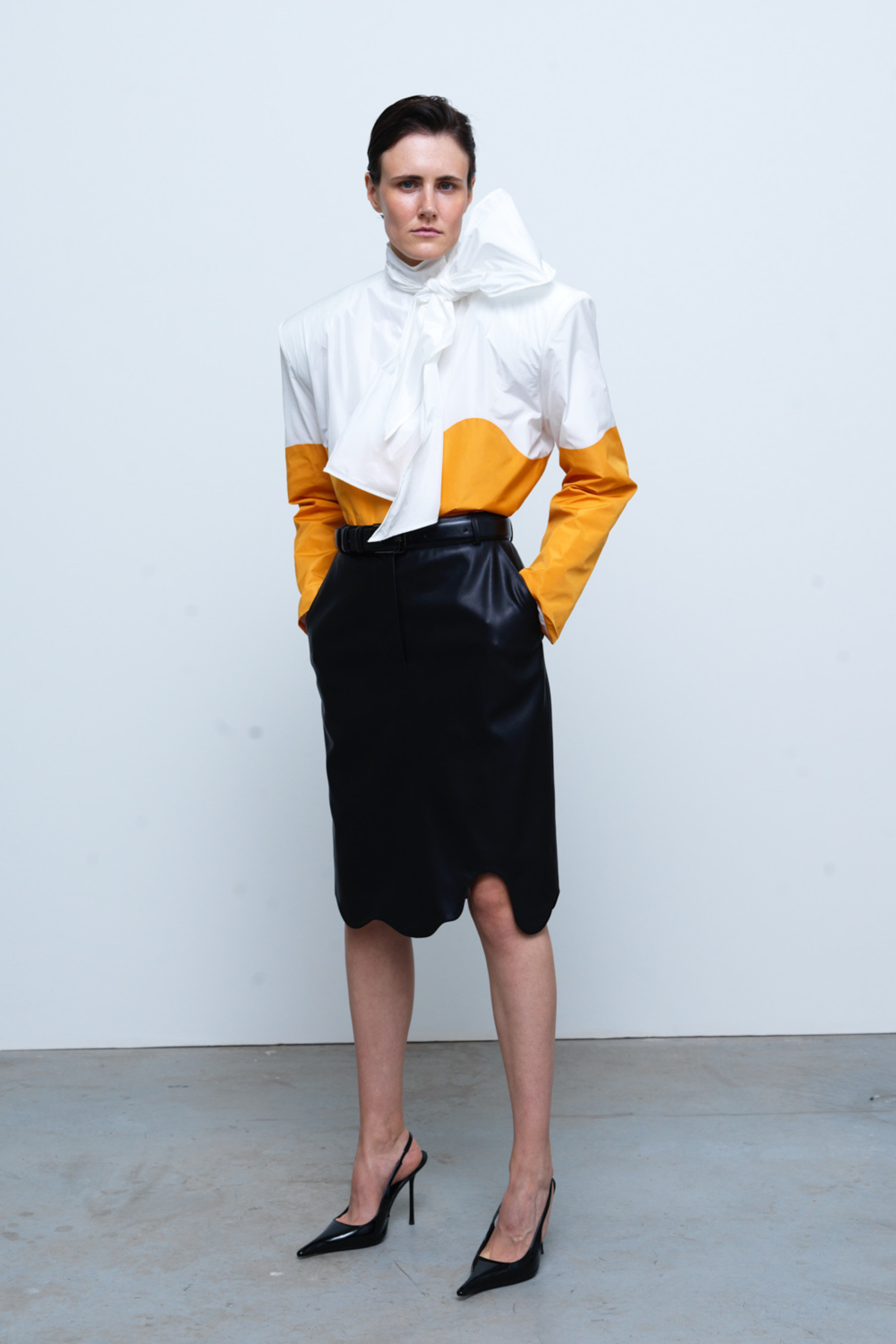 TOP#05 — Blouse with Voluminous Shoulders