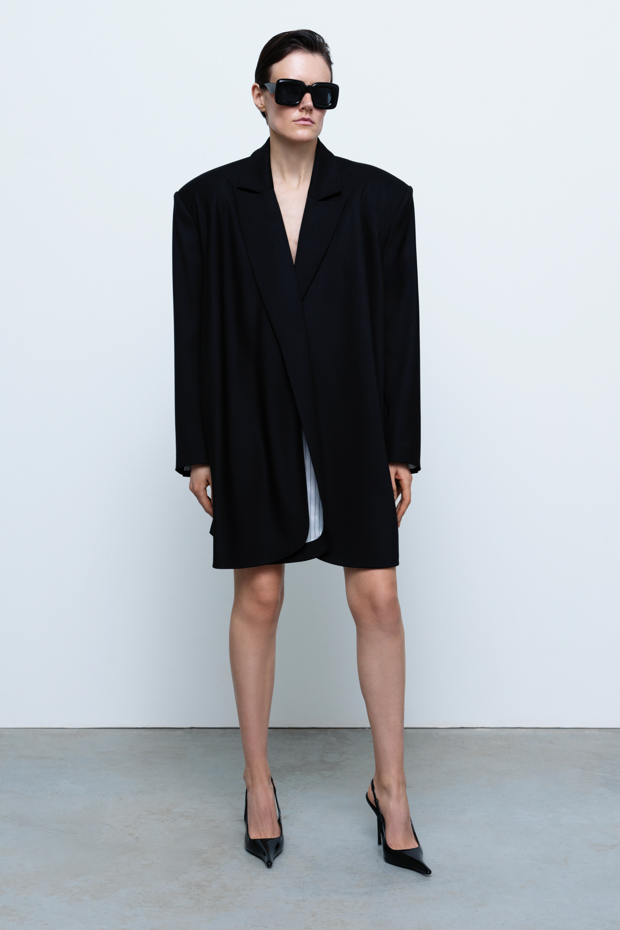 JACKET#08 — Oversized Boxy Suit Blazer