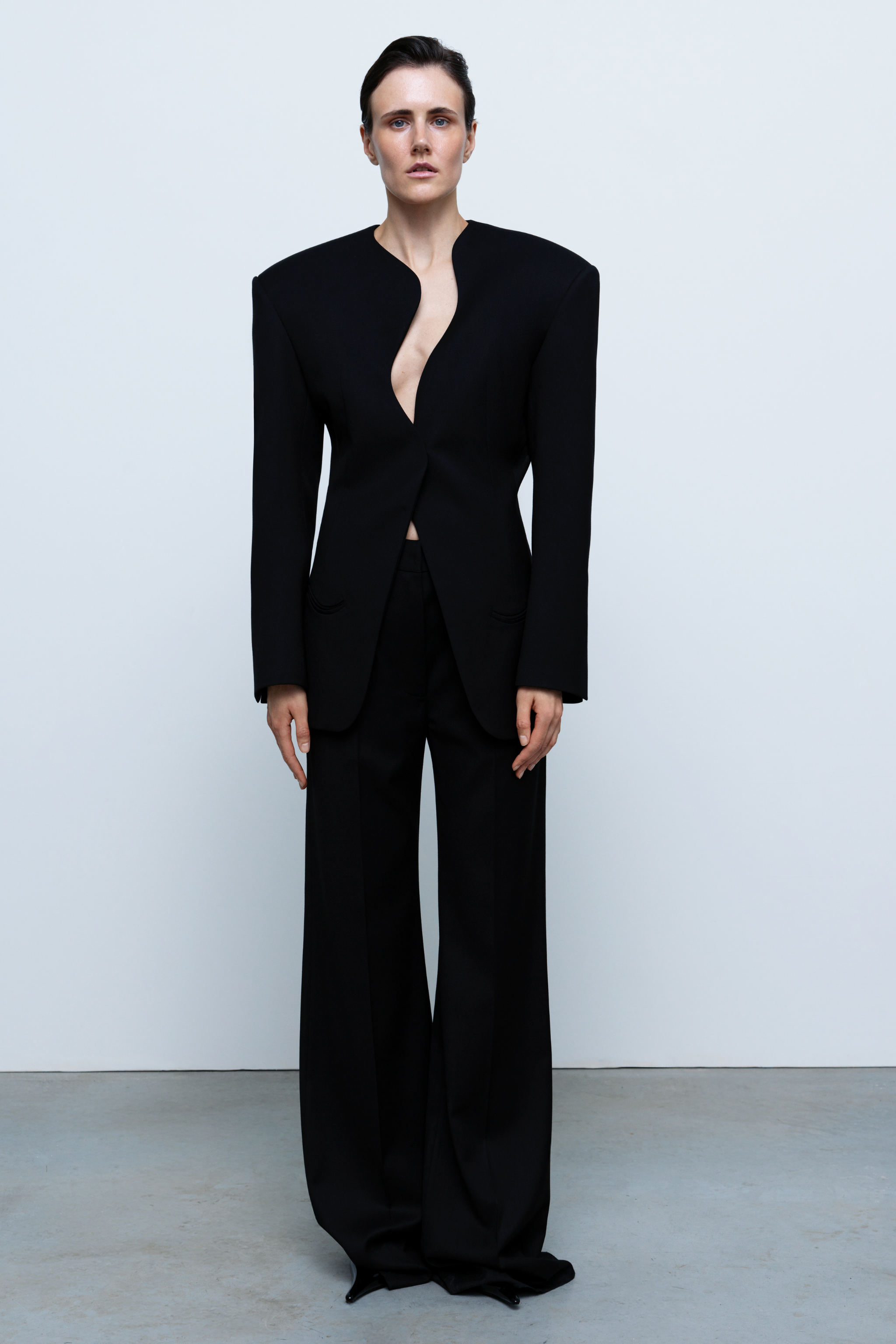 JACKET#02 — Fitted Hourglass Blazer
